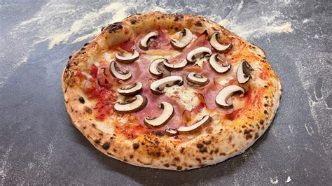 Pizza Prosciutto E Funghi Rezept Schinken Und Pilze