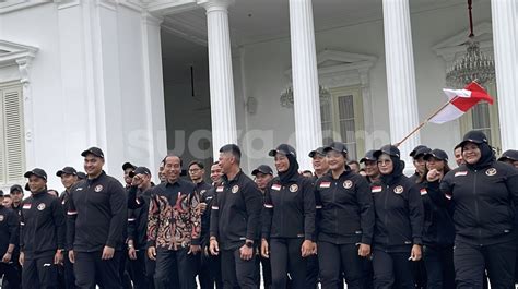 Lepas Kontingen Olimpiade Paris Jokowi Ke Atlet Rakyat Ingin Bendera