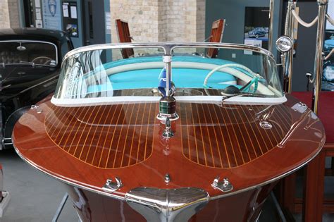 Riva Super Ariston Boat Lounge