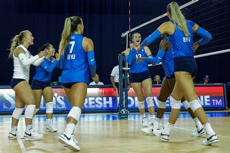 Little Lands 19 Kills In Byu Blue White Scrimmage Byu Athletics Official Athletics Website