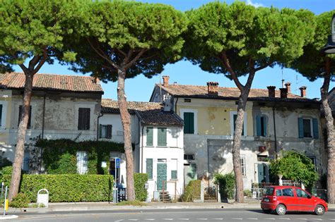 Le Vecchie Case E I Pini Del Centro Storico Di Cervia In V Flickr