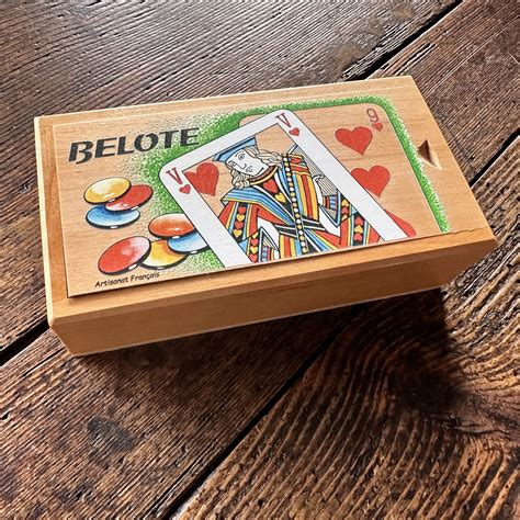 Coffret De Belote Jetons En Bois Cartes Cie