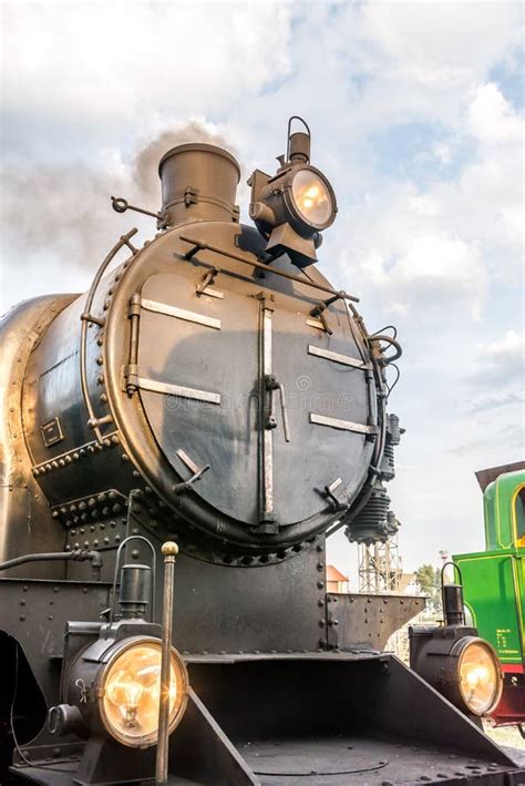 696 Front View Train Steam Locomotive Stock Photos Free Royalty