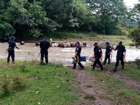 Recuperan cuerpo de hombre que fue arrastrado por un río en Matagalpa