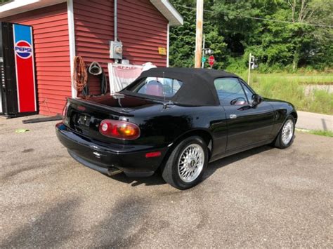 Mazda Miata Le Of No Reserve Classic Mazda Mx Miata