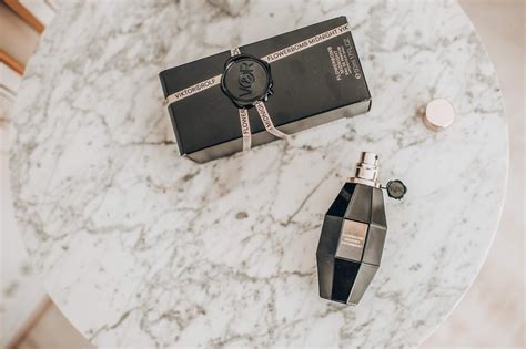 Emtalks Viktor And Rolf Flowerbomb Midnight Eau De Parfum Review