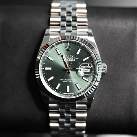 Rolex Datejust 36 126234 Mint Green Dial Fluted Bezel Jubilee für 13