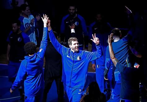 Las lágrimas de una leyenda Así fue el adiós de Nowitzki tras 21