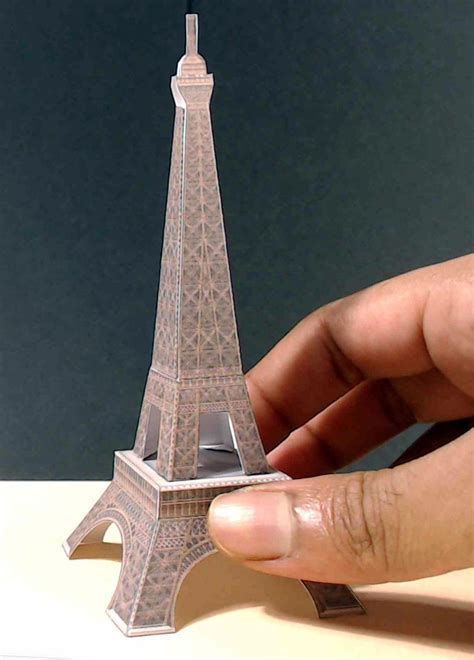 Eiffel Tower In My Hand It S A Papercraft Model I Assembled Last Year R Mildlyinteresting