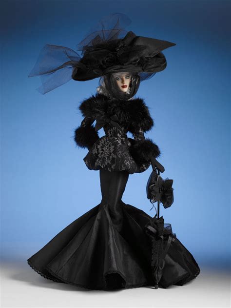 The Fashion Doll Review More Biggies And Smallies By Tonner Doll