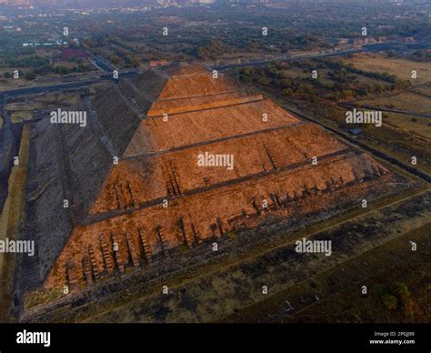 Sunrise over the Teotihuacan pyramid, Mexico Stock Photo - Alamy