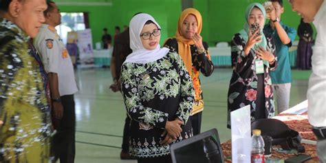 Tekan Angka Pengangguran Bupati Blitar Gelar Job Fair