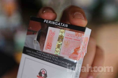 Foto Kenaikan Tarif Cukai Hasil Tembakau CHT Sebesar 10 Persen Pada