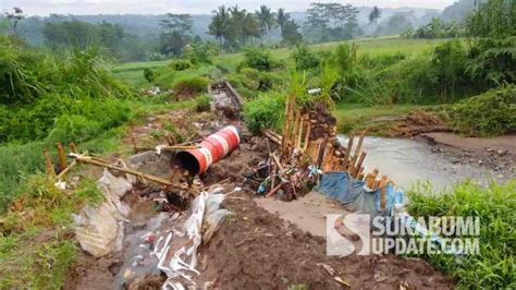 Dua Irigasi Sawah Di Desa Padabeunghar Sukabumi Rusak Diamuk Sungai