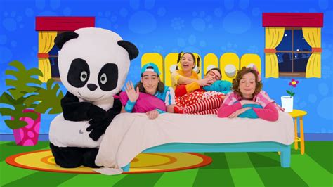 Que O Sono J Vem Videoclipe De Panda E Os Caricas Apple Music