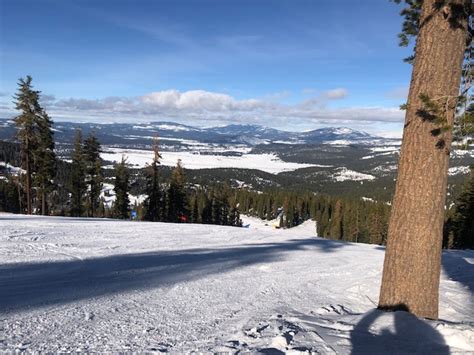 Northstar at Tahoe Ski Resort Guide | Snow-Forecast.com