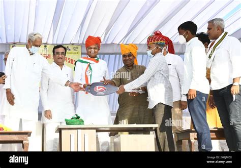 Traditional Panchayat Meeting Hi Res Stock Photography And Images Alamy