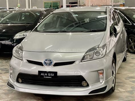 Toyota Prius S Led Edition For Sale In Peshawar Pakwheels