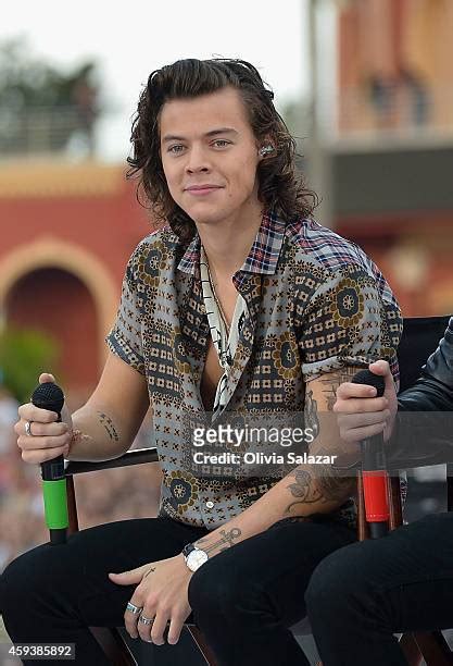 One Direction Celebrate The Release Of Album Four On Nbc Today Show