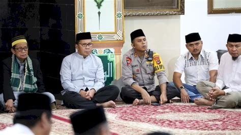 Sambut Tahun Baru Wali Kota Makassar Gelar Dzikir Dan Doa Bersama