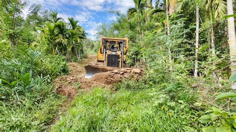 Good Job CAT D6R XL Bulldozer Operator Cleaning Plantation Roads YouTube