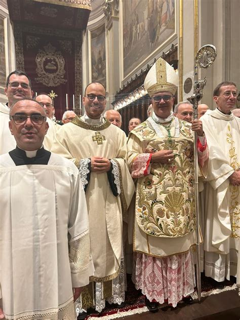 Chiesa Di Ragusa In Festa Per Lordinazione Presbiterale Di Don Mario