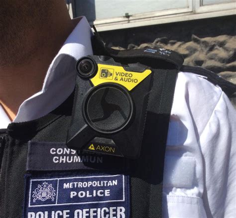 Police adopt new body-worn cameras to crackdown on crime in H&F | LBHF