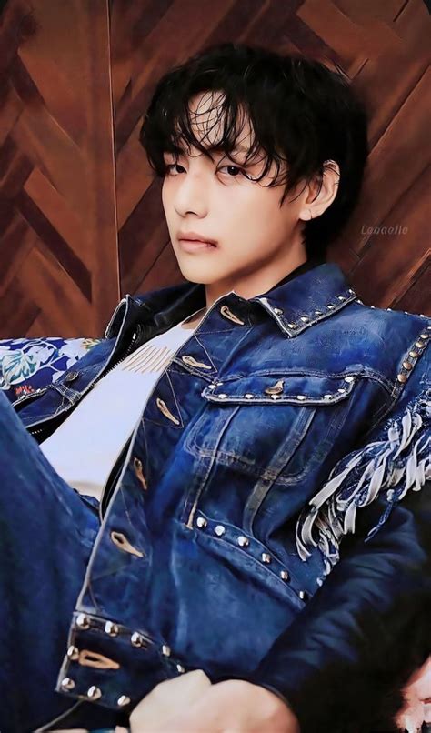 Pin By Ирина On Ким Тэхён Taehyung Taehyung Photoshoot Kim Taehyung