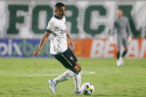 Victor Sá destaca sequência invicta do Botafogo Esportes Mais