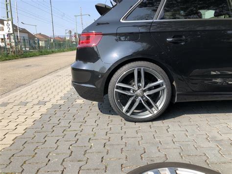 Audi A3 Schwarz ALUTEC Ikenu Graphit 19 Zoll Felgengalerie De