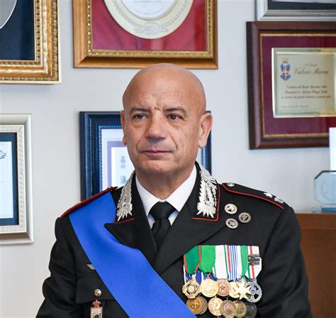 CARABINIERI ARMA SALUTA IL MAGGIORE CERAOLO COMANDANTE DEL NUCLEO