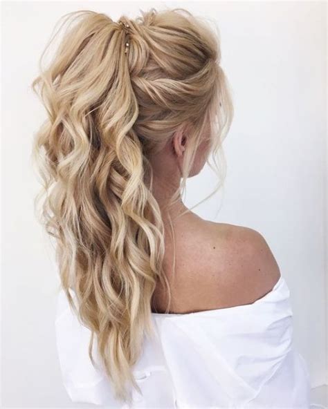 10 Pretty Easy Prom Hairstyles For Long Hair Prom Long Hair Ideas 2021