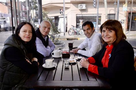 La primera foto de Bullrich y Grindetti después de ganar la interna fue