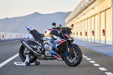 BMW M 1000 R 2023 Foto Caratteristiche E Scheda Tecnica Della