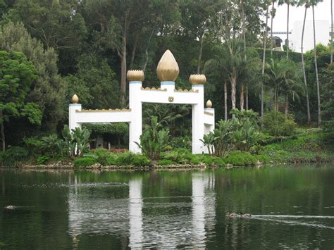 Lake Shrine-Hidden California