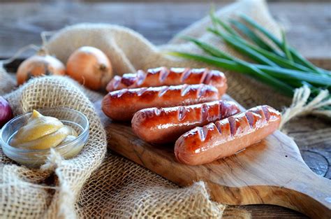 10 Tasty Summer Sausage Recipes