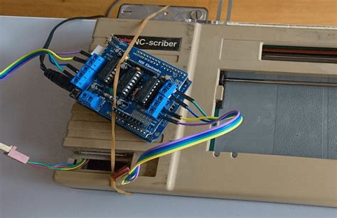 1980s Plotting Device Turned Into A Handheld Whiteboard Tool Arduino Blog