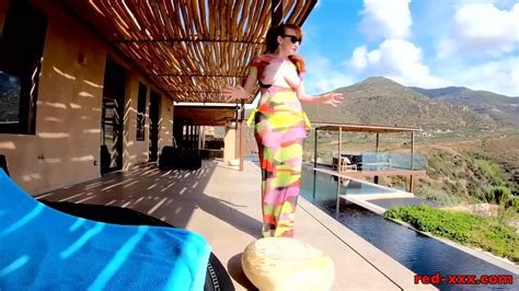 Ginger Haired Milf Crimson Hardcore Masturbating Outside By The Pool Hotntubes