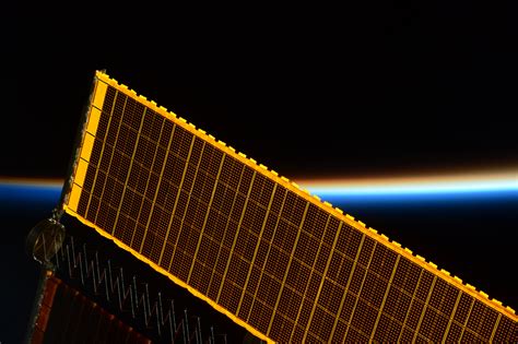 Space in Images - 2016 - 01 - Solar panels