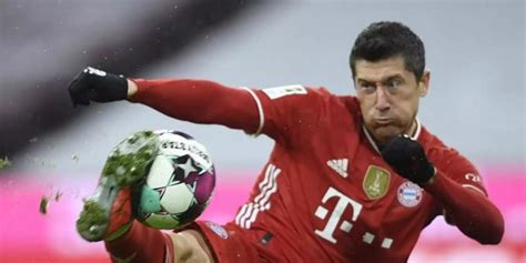 Gigantisch Lewandowski Wieder Fussballer Des Jahres