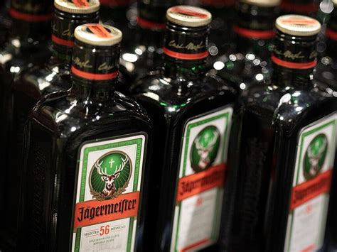 Производитель Jägermeister официально приостановил поставки в Россию