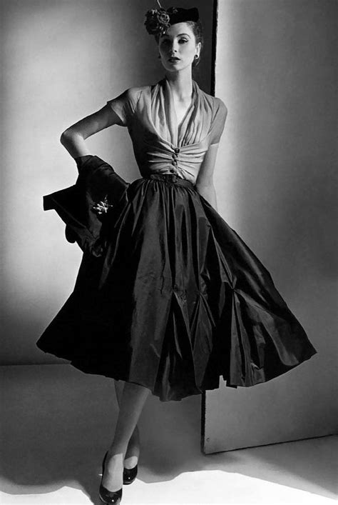 Christian Dior 1952 Vintage Fashion 1950s Vintage Glamour Retro Fashion