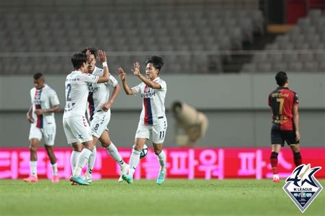 구단 최초 ‘골골골골골골골 서울 수원fc에 7 2 대승나상호·김신진 멀티골 작렬 현장리뷰