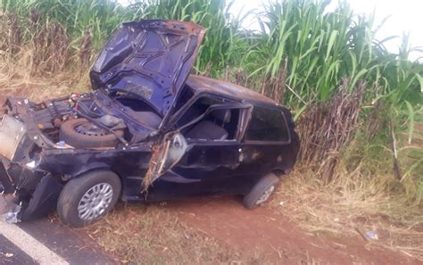 Mulher Morre Após Capotar Carro Em Rodovia Perto De Pirangi Sp