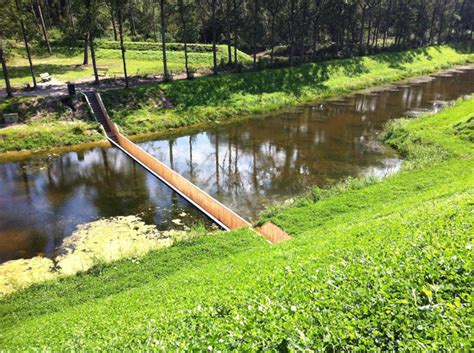 An Invisible Bridge in The Netherlands » TwistedSifter