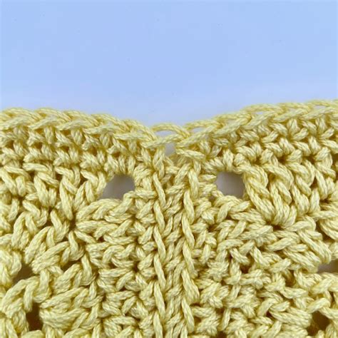 A Sunny Crochet Placemat To Brighten Your Outdoor Table Madamestitch