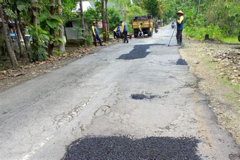 Pemkab Gunungkidul Anggaran Rp Miliar Perbaikan Ruas Jalan