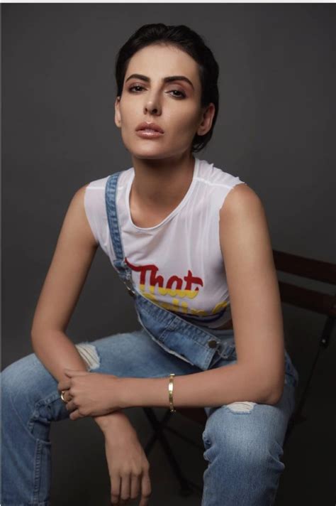 Mandana Karimi Hot Pictures In Shorts HD Images Photos