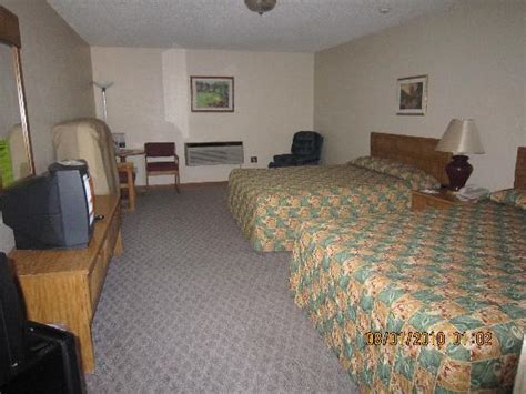 BRIDGEPORT INN - Motel Reviews (NE)