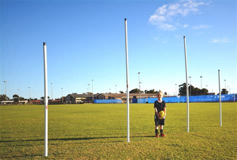 Rippa Goals Portable AFL Set 8 Posts Auskick AFL 9 S